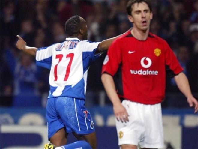 边路进攻球 边路进攻球